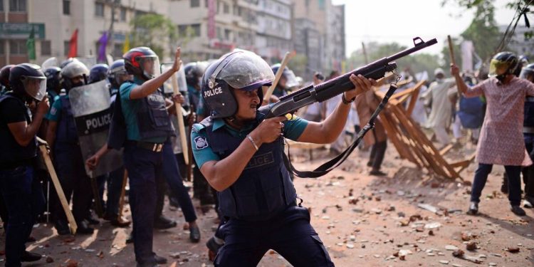 এবার পুলিশকে যুক্তরাষ্ট্রে প্রশিক্ষণের অনুরোধ করলো সরকার