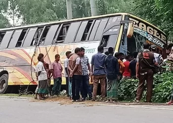 আমরা এক অসভ্য যুগে বসবাস করছি!