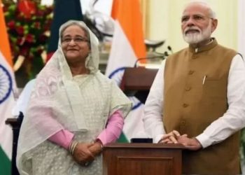 ক্ষমতা নিশ্চিত করতে হাসিনার ভারত সফর!