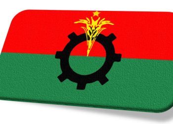 হাসিনা আদালতের কাঁধে বন্দুক রেখে বিএনপি শিকার করছে